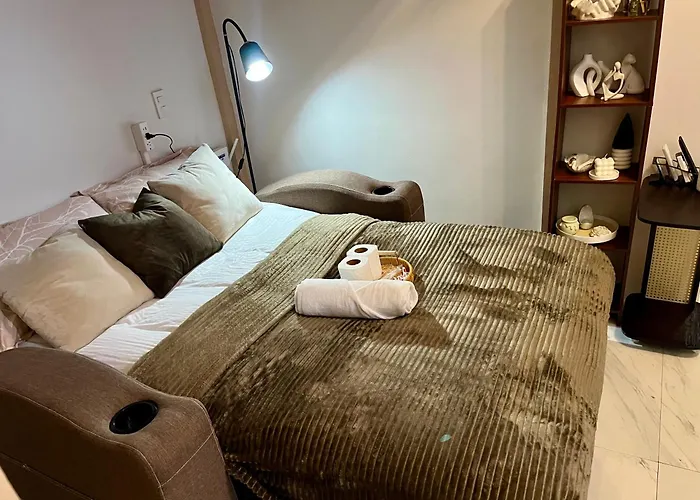 Aparthotel Cozy Loft With Balcony In